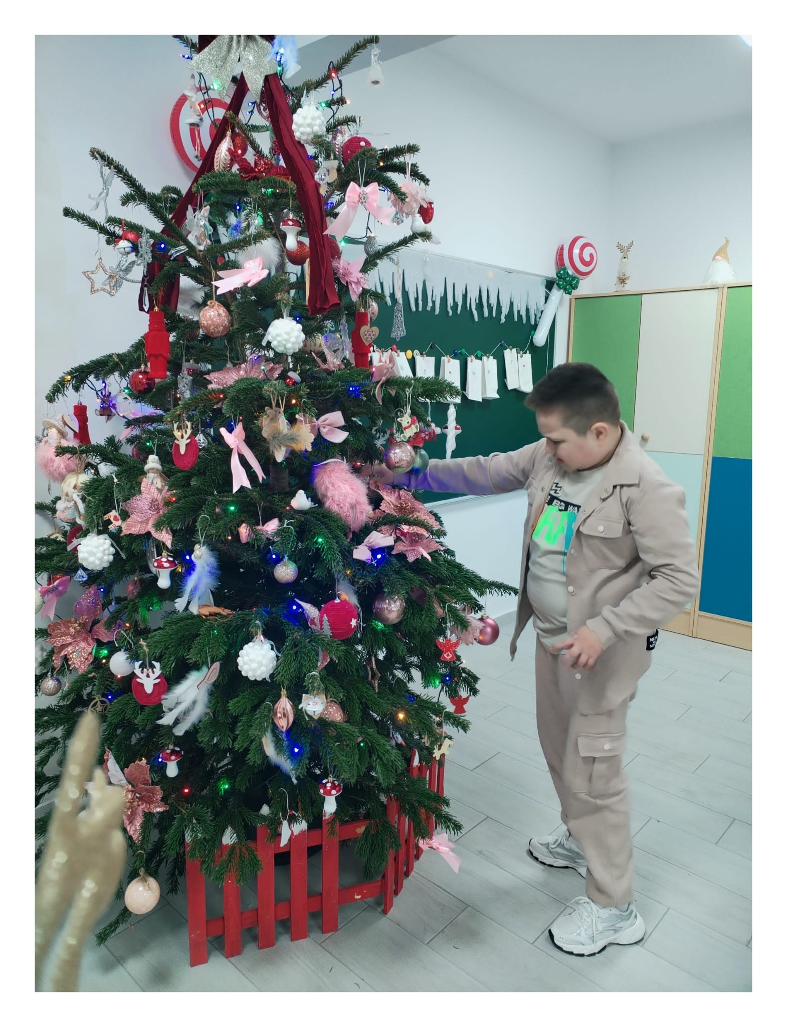 Magie în atelierul lui Moș Crăciun!