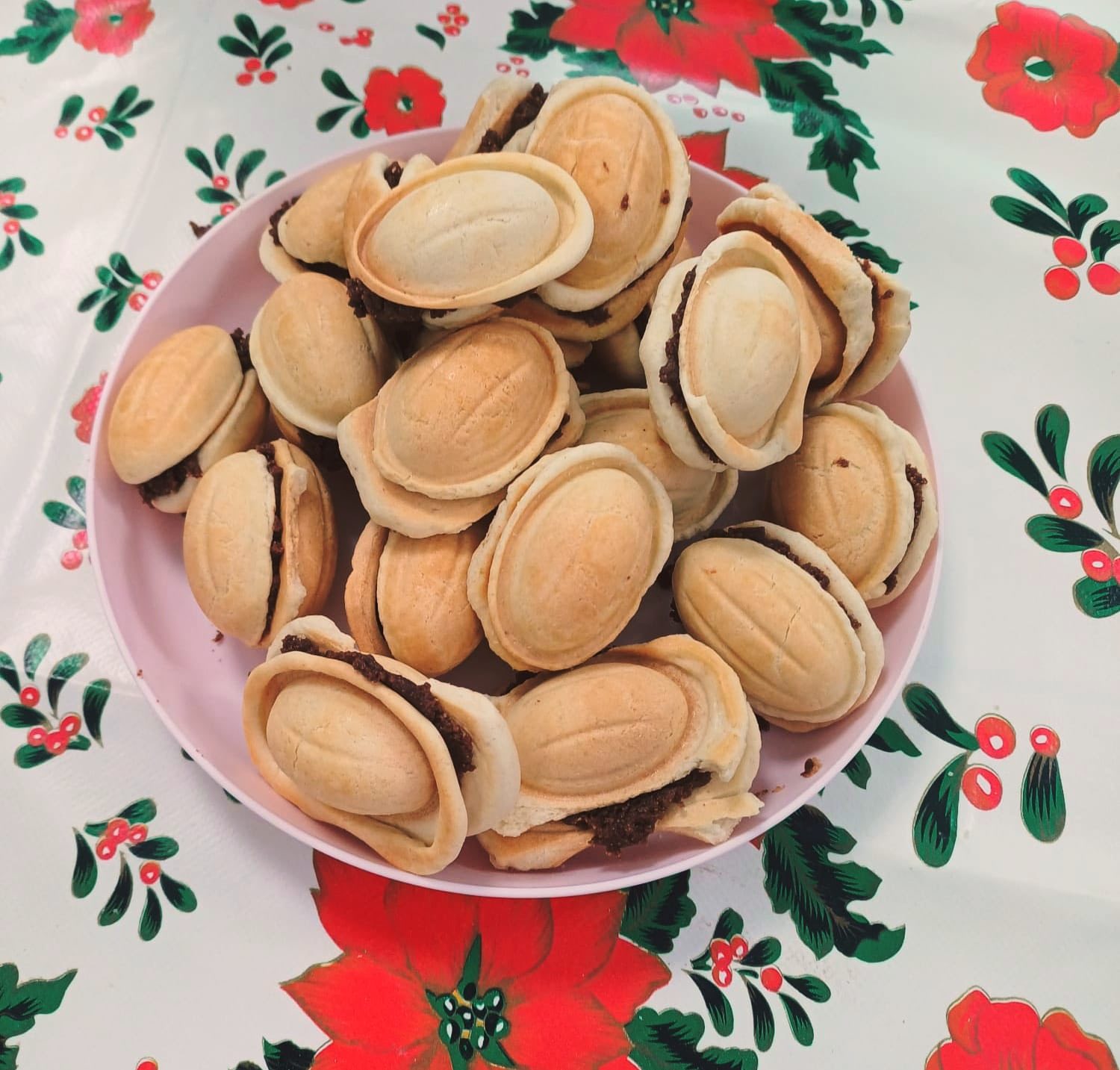 Atelier prăjituri – nuci cu ciocolată!