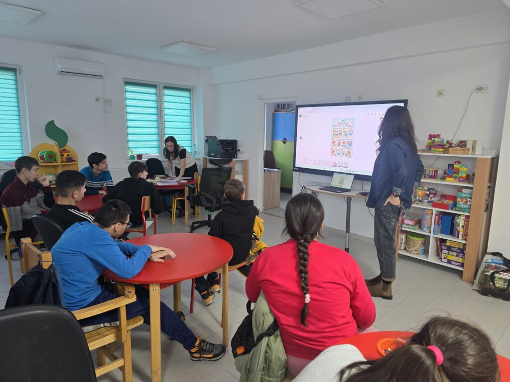 Clasa, elevii și doamna profesoară