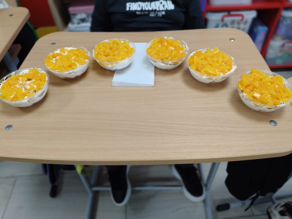 Bolurile cu desertul finalizate