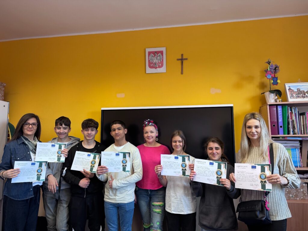 Primirea diplomelor de participare