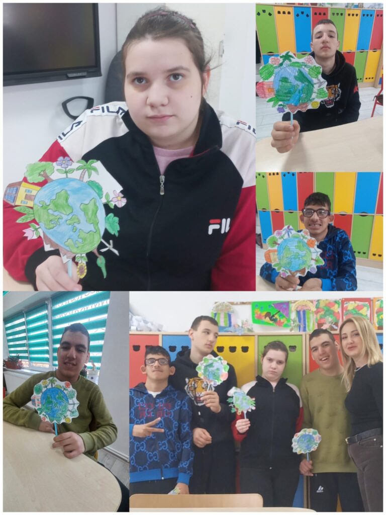 elevi realizează colaj cu planeta