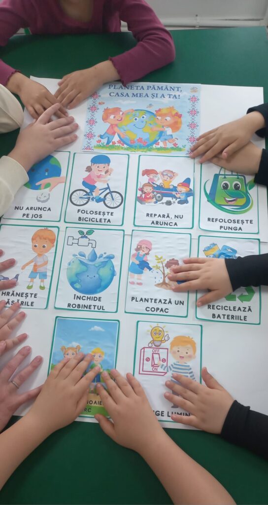 elevi lipesc reguli pentru păstrarea unei planete sănătoase