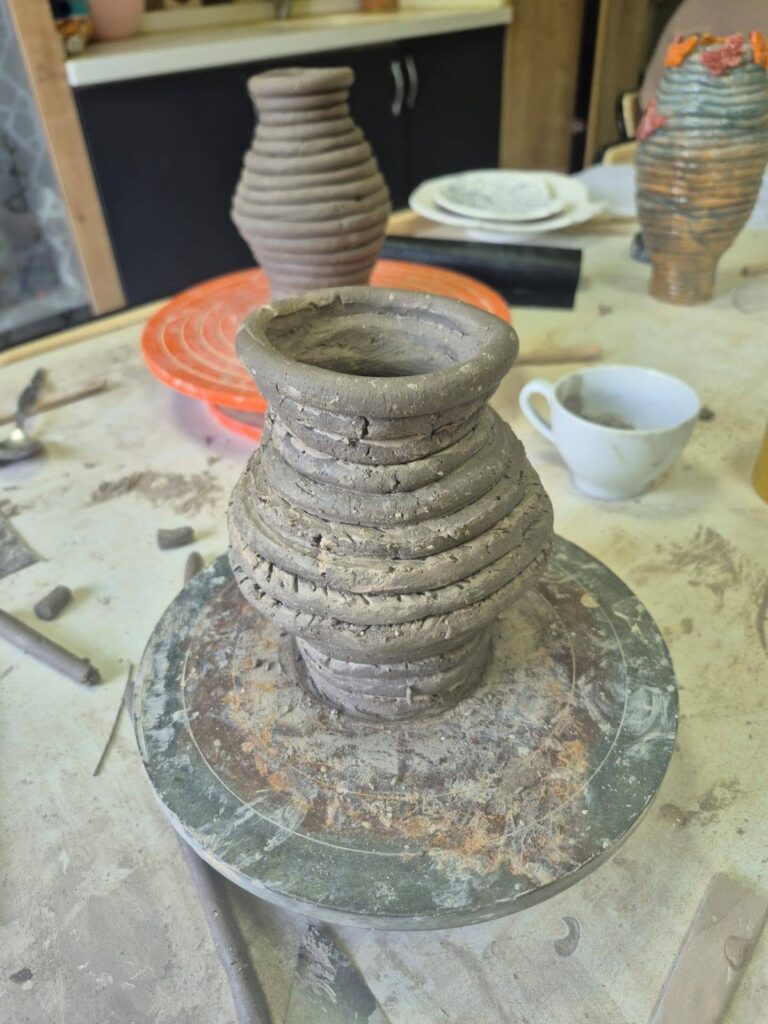 Vase realizate din lut 
