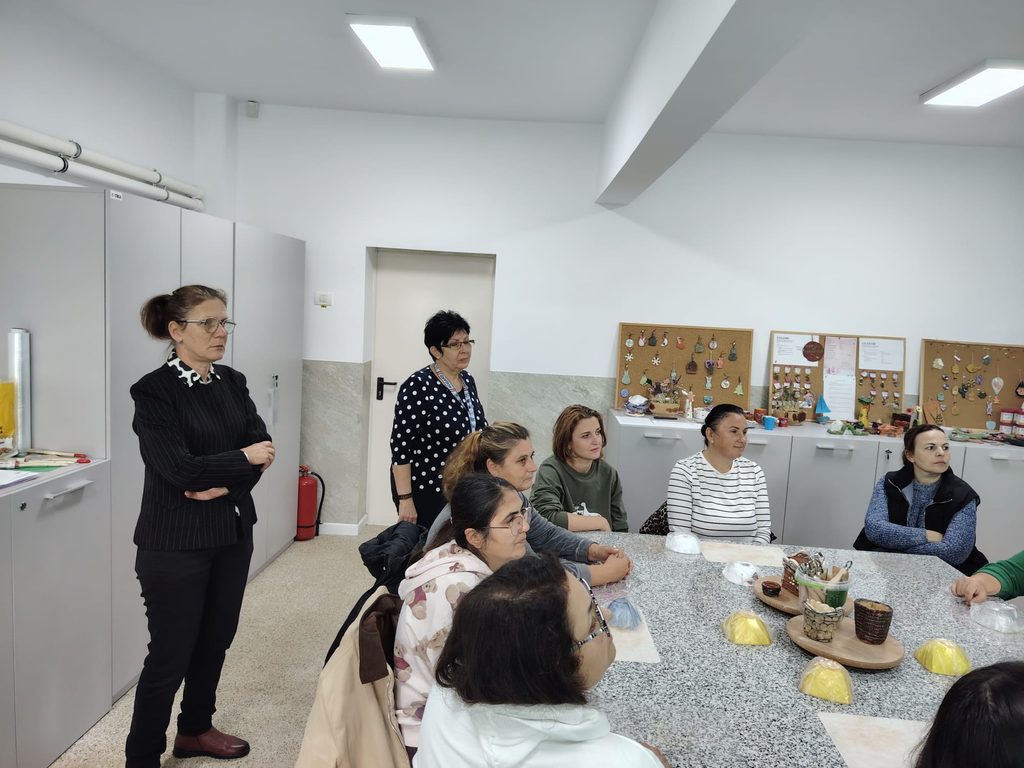 Doamnele profesoare și părinții
