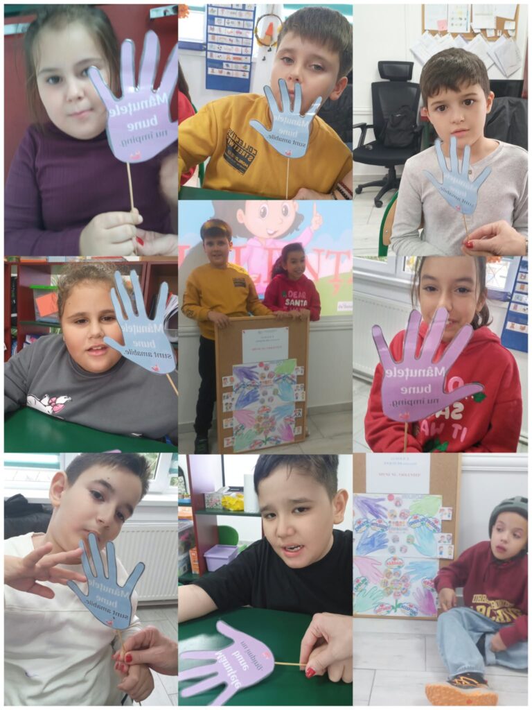 Colaj de la activitatea „Mânuțele bune”: copiii țin palme din carton cu mesajele „Mânuțele bune nu împing” și „Mânuțele bune sunt ajutătoare”, alături de un panou cu desenele lor.