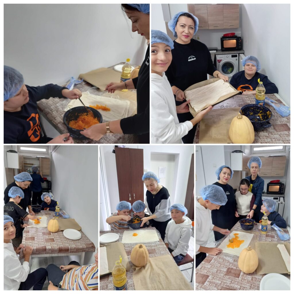 Colaj de la atelierul culinar: elevii, cu bonete pe cap, pregătesc împreună cu profesoarele o plăcintă cu dovleac, întinzând foile și adăugând umplutura de dovleac ras.
