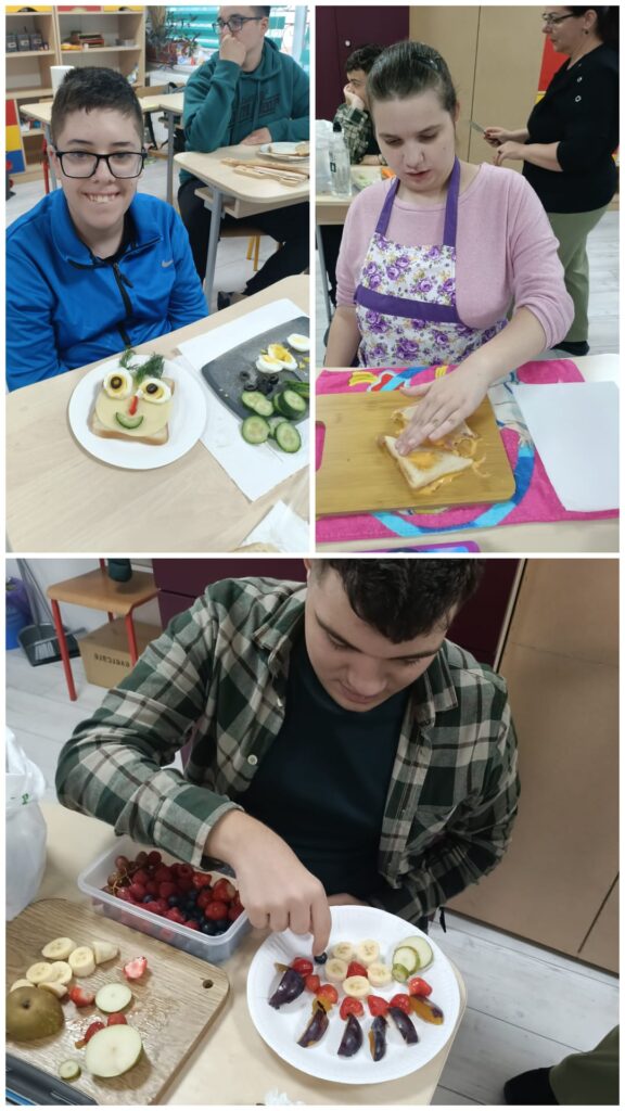 Colaj de la atelierul culinar: un elev zâmbește lângă sandvișul decorat ca un chip vesel, o elevă pregătește un sandviș, iar un coleg aranjează fructe pe farfurie